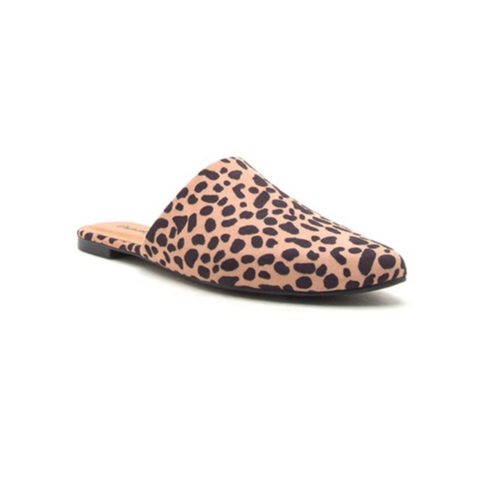 Cheetah Print Slip Ons Mules - Picture 3 of 3